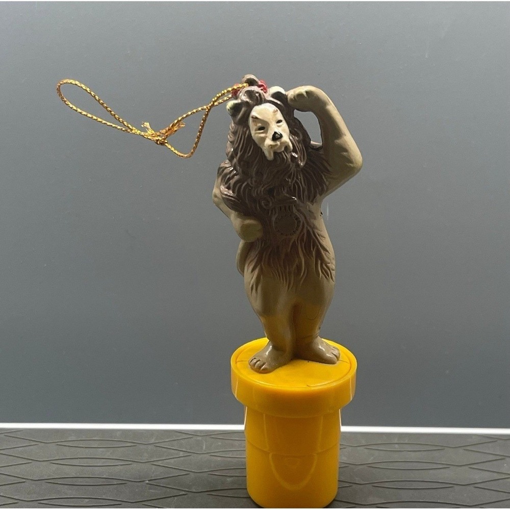 Vintage Wizard of Oz Cowardly Lion Ornament Loew's MGM 1989 Christmas Holiday